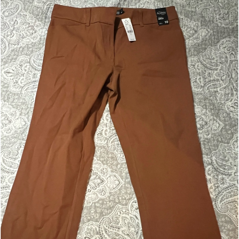 Brand new New York and Company ankle dress pants size 10.